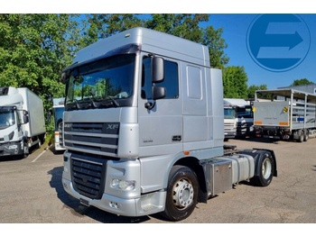 مقطورة السحب DAF XF 105 460