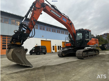 حفّار DOOSAN DX225LC