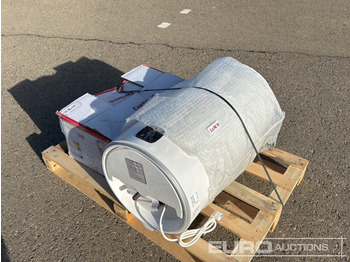 معدات الانشاءات Pallet of Gas-powered Water Heaters (2 Of): صورة 2