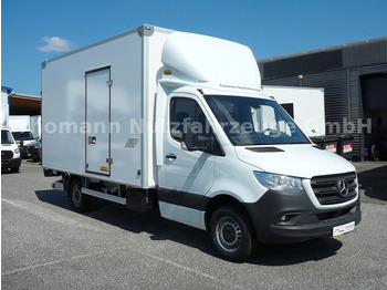 شاحنة بصندوق مغلق MERCEDES-BENZ Sprinter 317