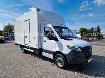 شاحنة بصندوق مغلق MERCEDES-BENZ Sprinter 319