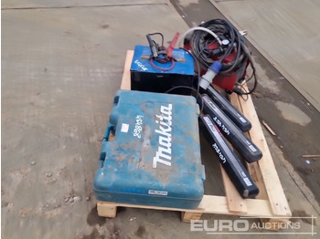 معدات الانشاءات Sealey 230Volt Welder, Draper 230Volt Battery Charger/Starter, Makita TW1000 110Volt Impact Wrench, Sealey Micrometer Torqe Wrench (3 of): صورة 2