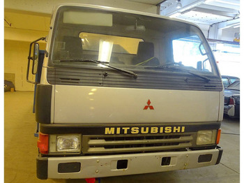 سيارة Mitsubishi FUSO CANTER: صورة 4