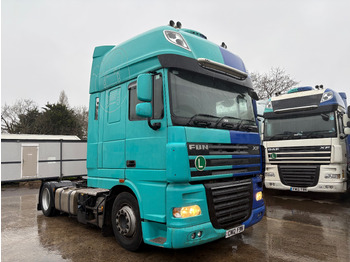 مقطورة السحب DAF XF 105 460