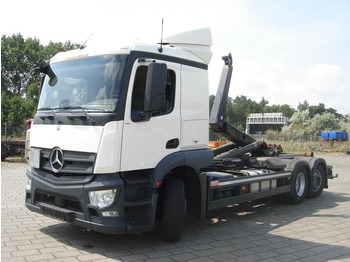 شاحنة برافعة خطافية MERCEDES-BENZ Actros 2543