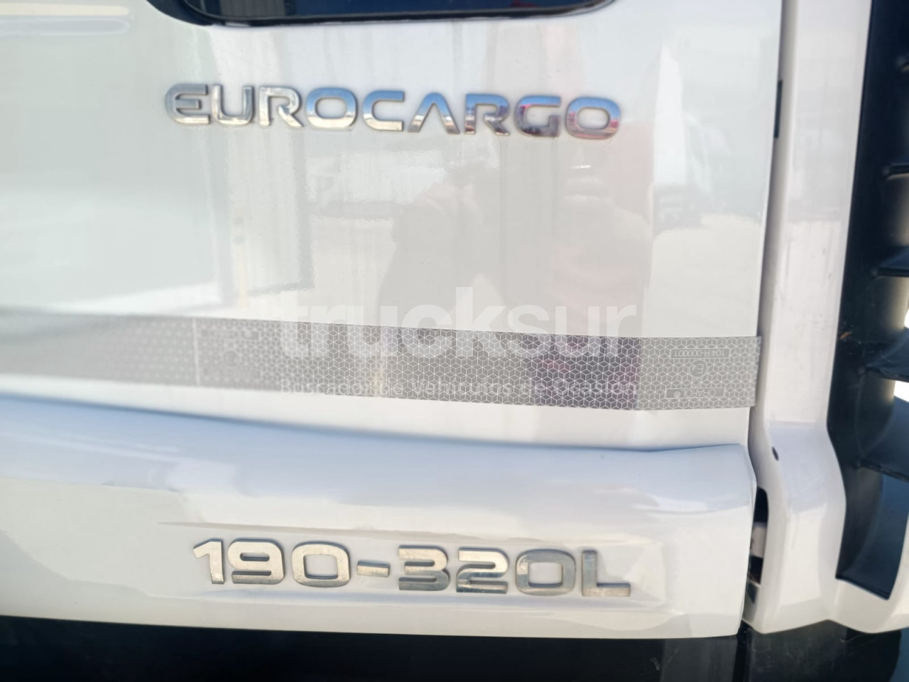 شاحنة ذات مبرد IVECO EUROCARGO 18.320: صورة 16