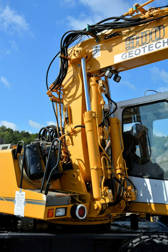 حفار ذو عجلات Liebherr A 900 ZW Litronic Koparka + Kolej: صورة 16