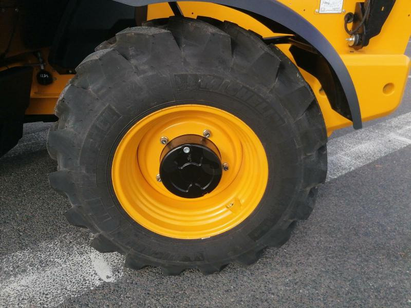 آلة رفع ونقل تلسكوبية Jcb 540-180: صورة 8