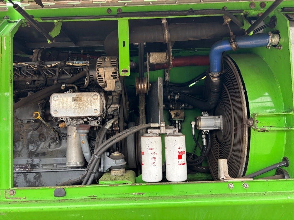 آلة التعامل مع النفايات Sennebogen 825 -- 825M -- 13kva Generator: صورة 29