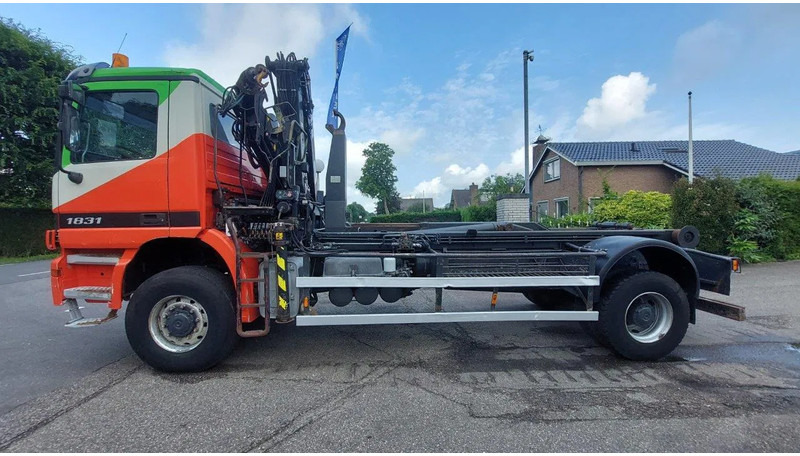 شاحنة كرين Mercedes-Benz Actros 1831 1931 4X4 Crane Container system: صورة 10