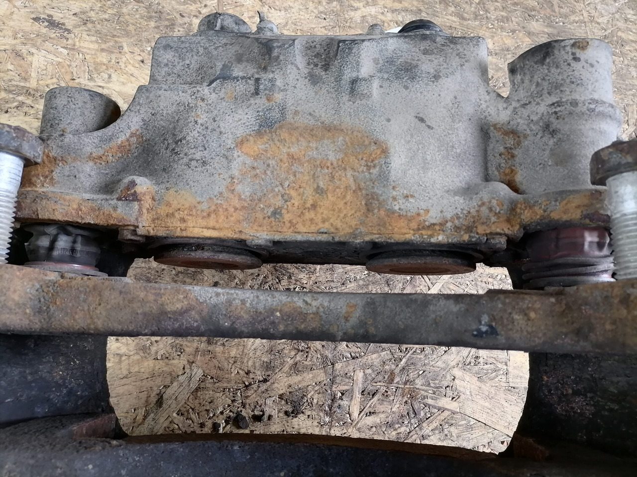 أجزاء الفرامل - شاحنة Scania Brake caliper 1946306: صورة 6