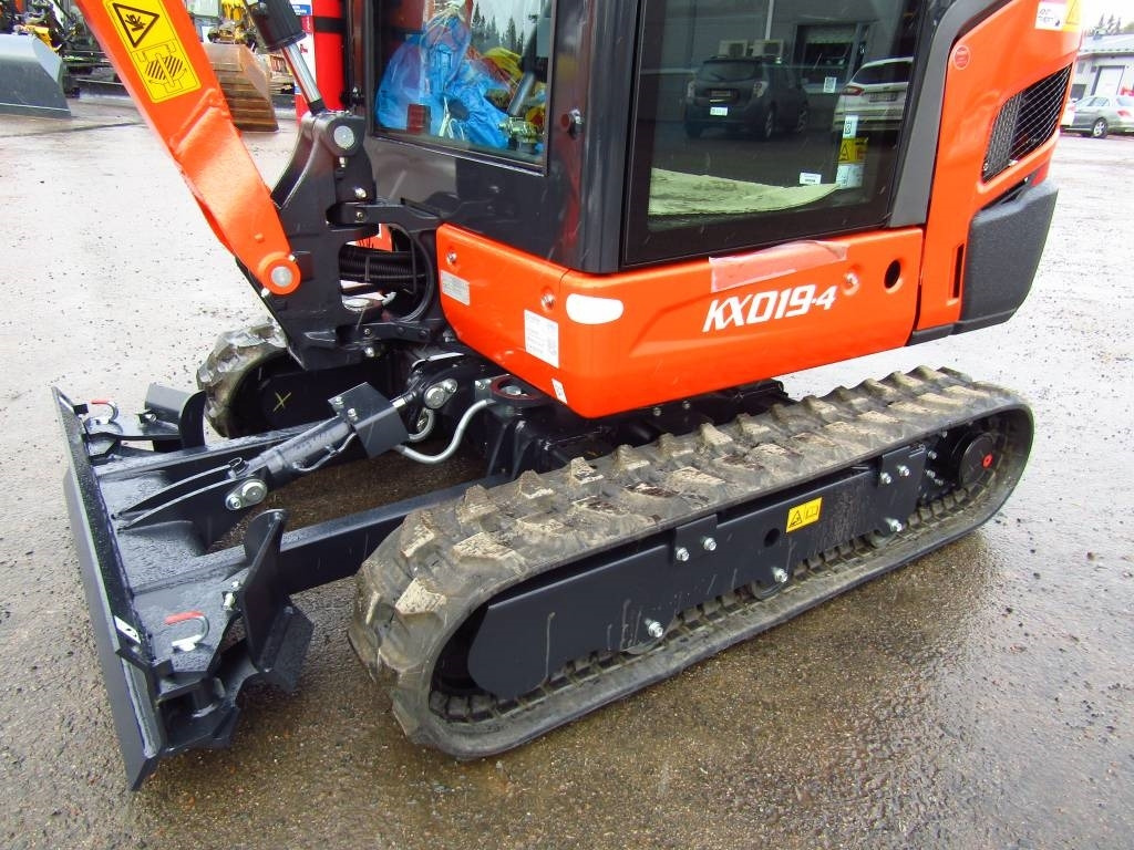 حفار صغير للبيع  Kubota KX019-4 ERIKOISTARJOUS RAJOITETTU ERÄ: صورة 8