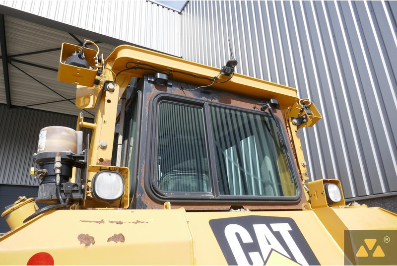 بلدوزر Caterpillar D6T LGP: صورة 16