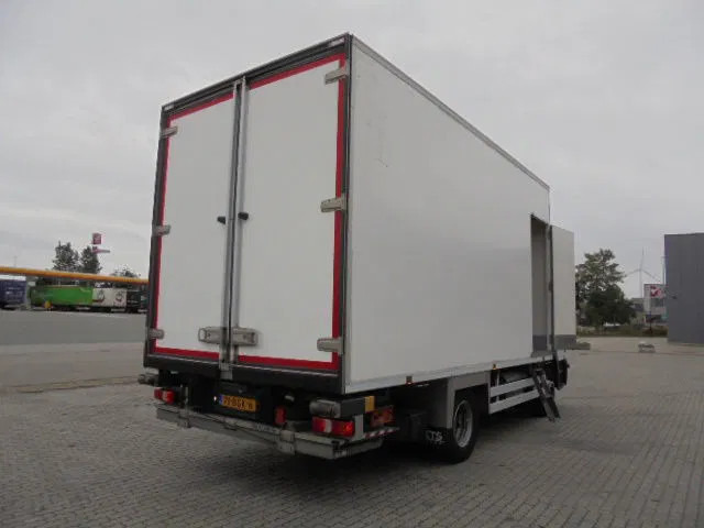 شاحنة متساوية الحرارة Mercedes-Benz Atego 1218: صورة 8