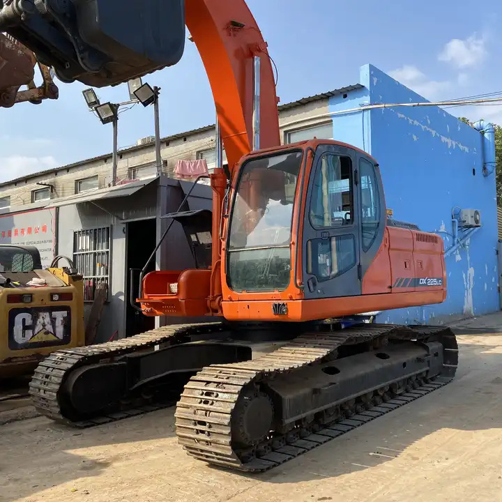 حفار زاحف High Quality Excellent Working Condition 22t Used Doosan Dx225 Crawler Excavator With Large Bucket In Shanghai: صورة 1