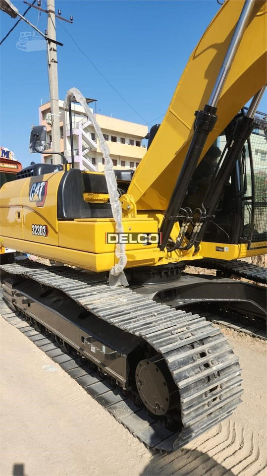 حفار زاحف للبيع  CATERPILLAR 323D3: صورة 8