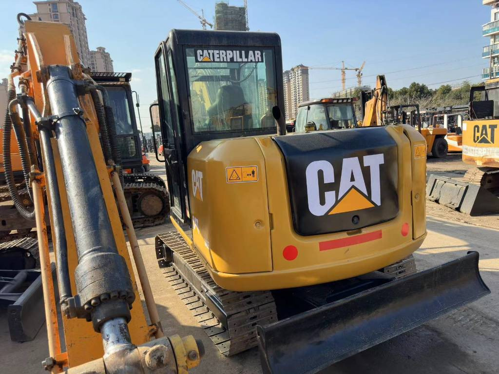 حفار صغير CAT 306E: صورة 7