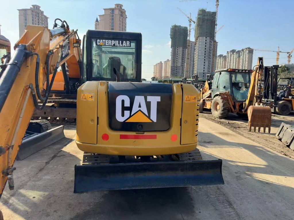 حفار صغير CAT 306E: صورة 6