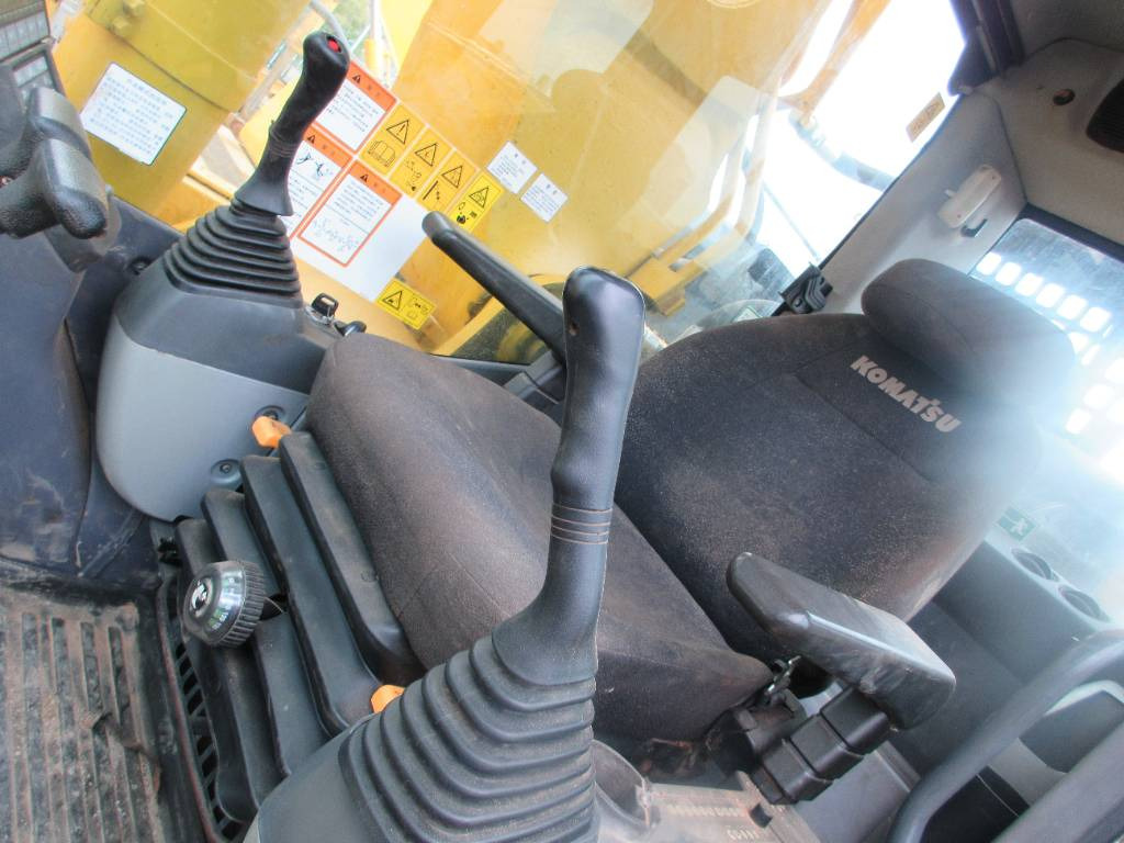 حفار زاحف Komatsu PC 450: صورة 12