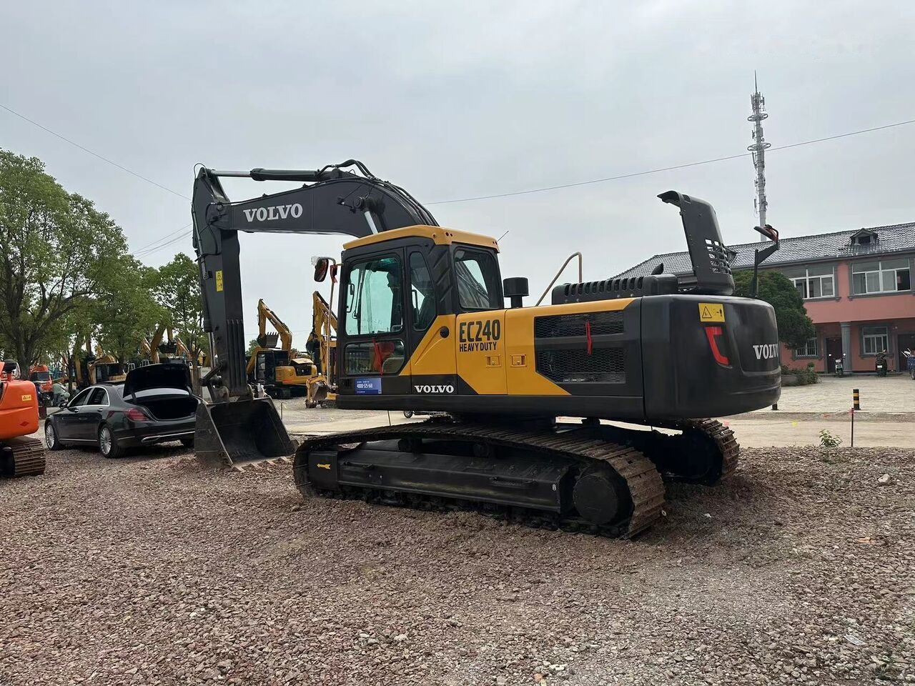 حفار زاحف Volvo EC240: صورة 6