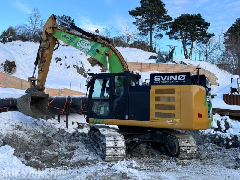 حفّار 2018 Cat 323FL Z-Line - Elektrisk gravemaskin med R8 Rototilt - Sentralsmøring - 3 skuffer - Makin 3D GPS Maskinstyring: صورة 8