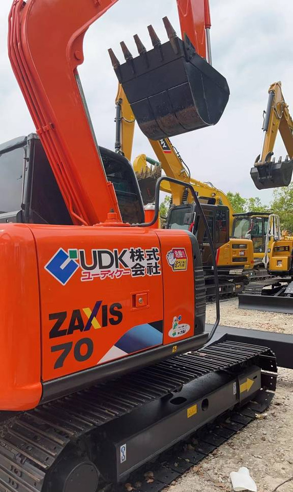 حفار صغير Hitachi Zaxis 70 [ Copy ]: صورة 6