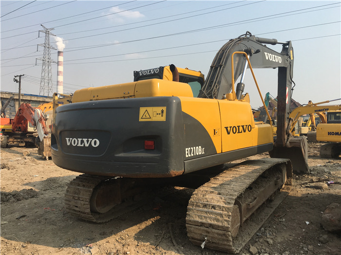 حفار زاحف Volvo EC210BLC: صورة 8