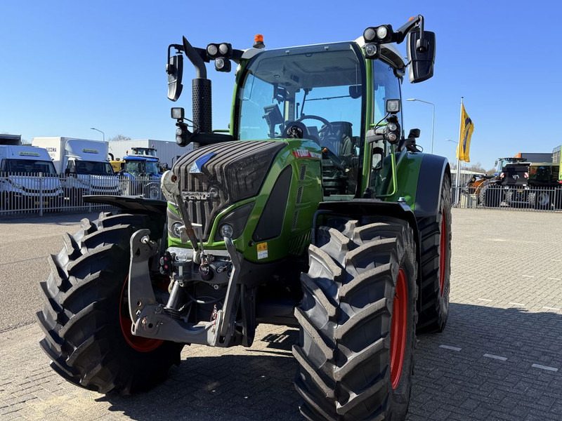 جرار Fendt 516 Power Plus One GPS RTK: صورة 13