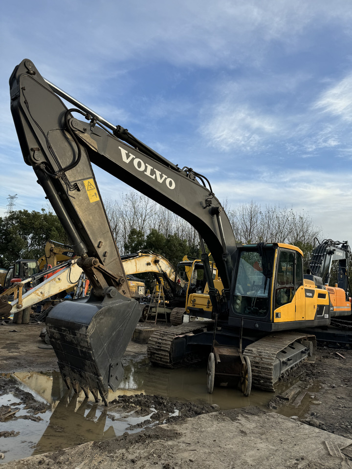 حفار زاحف VOLVO EC220D: صورة 19