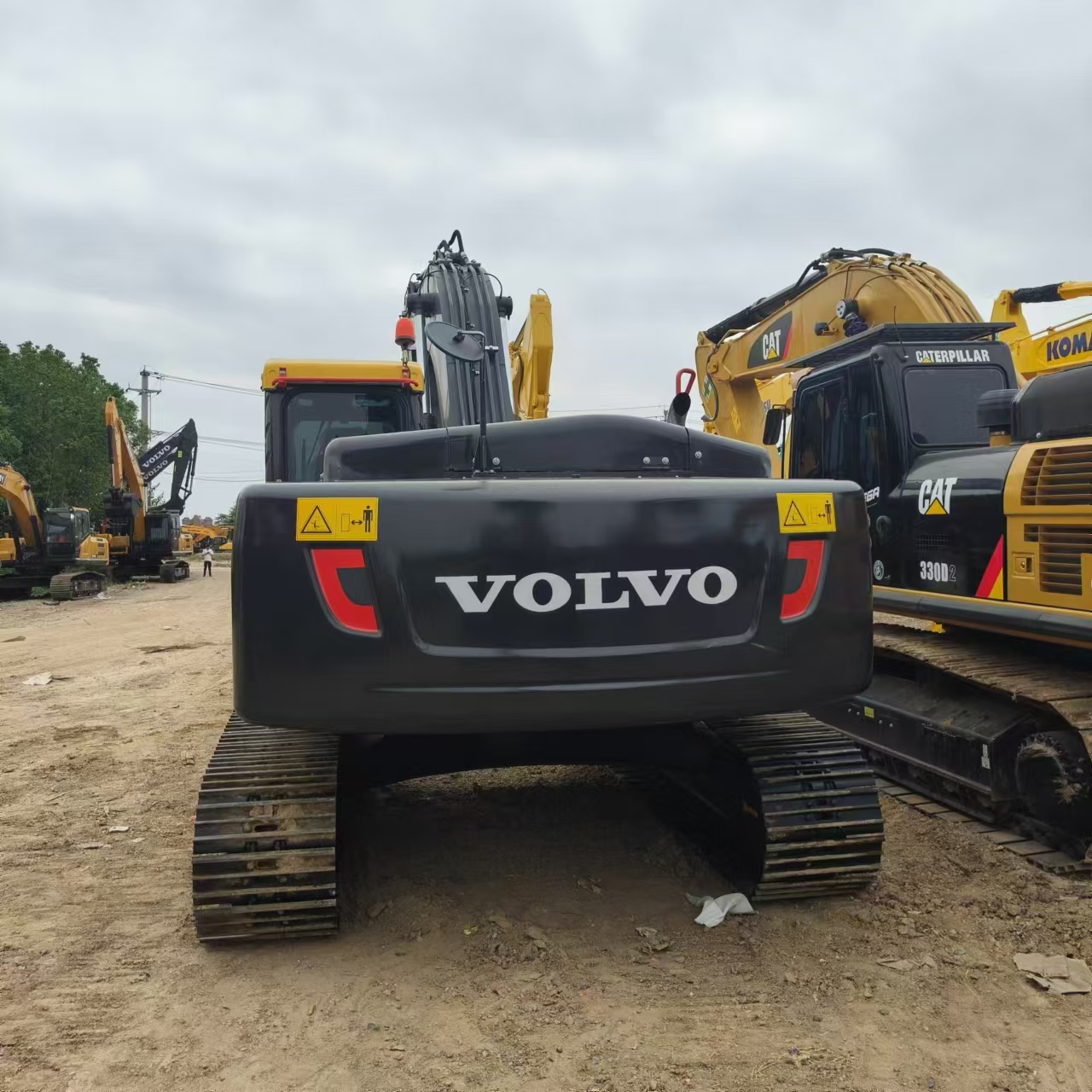 حفار زاحف VOLVO EC240: صورة 7