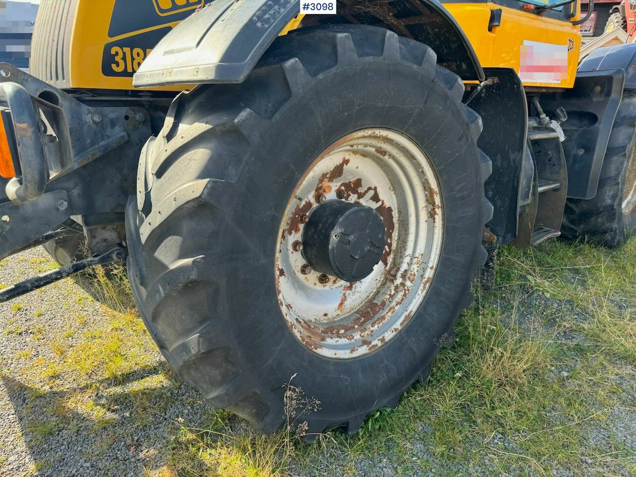 جرار 2001 JCB Fastrac 3185 4x4. The plow rigged and two sets of tires.: صورة 14