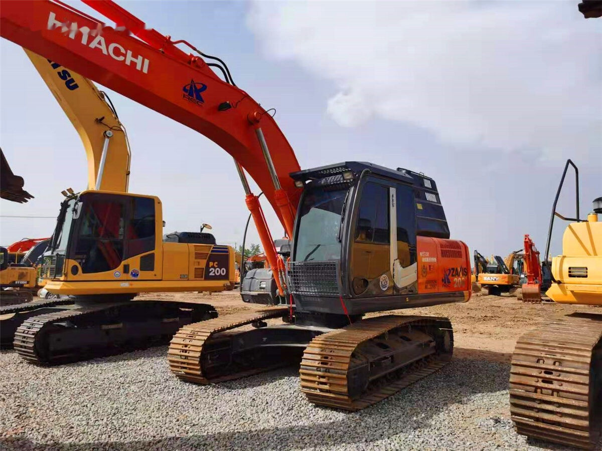 حفار زاحف Hitachi ZX200-3: صورة 9