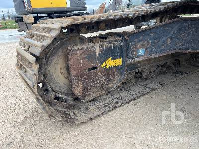 حفار زاحف HITACHI ZX225USLC-6 Pelle Sur Chenilles: صورة 33