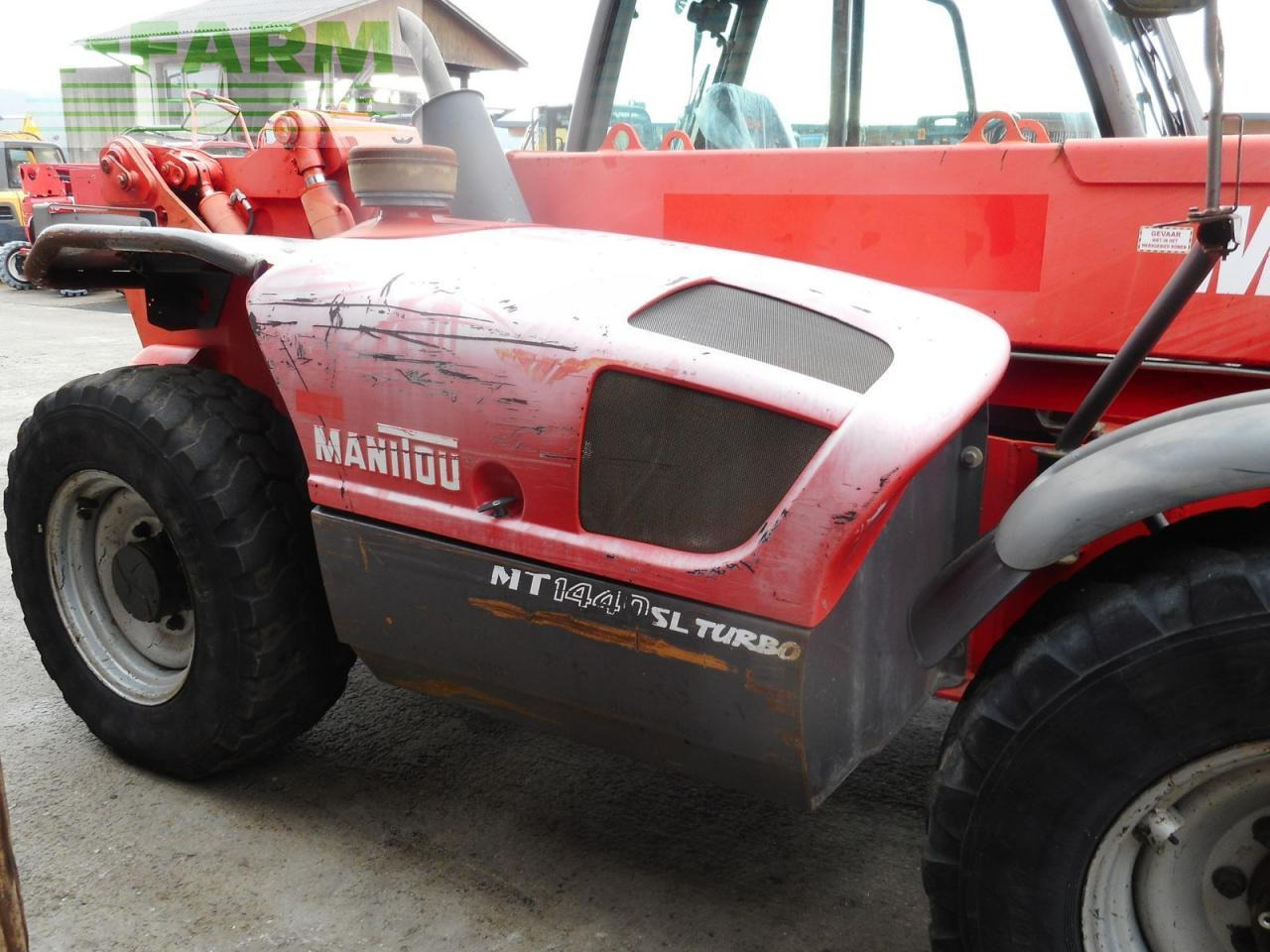 آلة رفع ونقل تلسكوبية Manitou mt1440sl turbo 14m 4t ( neue reifen + neuer sitz: صورة 12