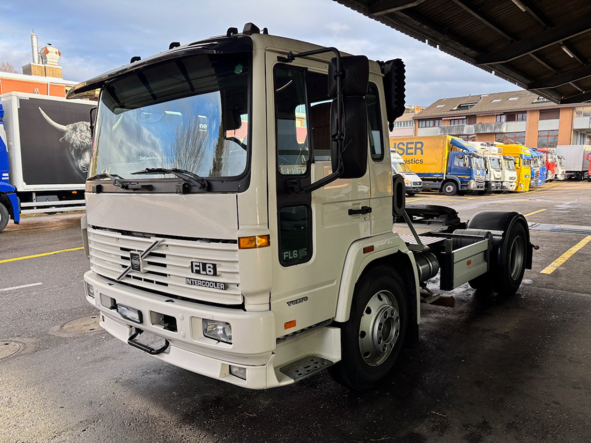 مقطورة السحب VOLVO FL6H615: صورة 17