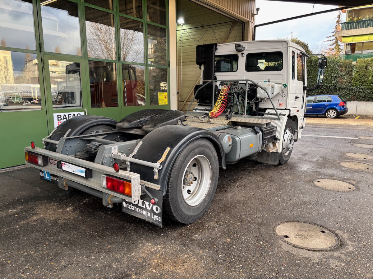 مقطورة السحب VOLVO FL6H615: صورة 10