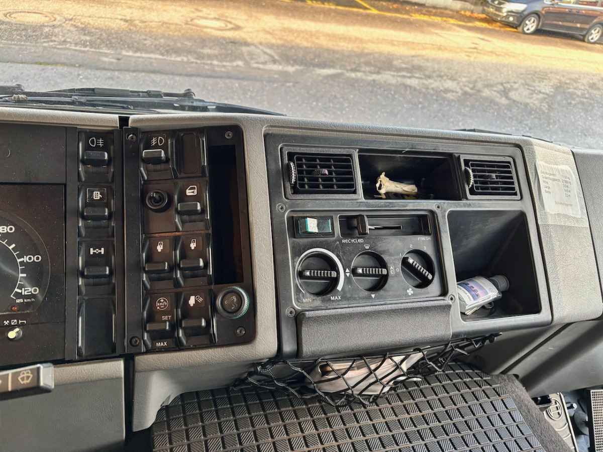 مقطورة السحب VOLVO FL6H615: صورة 7