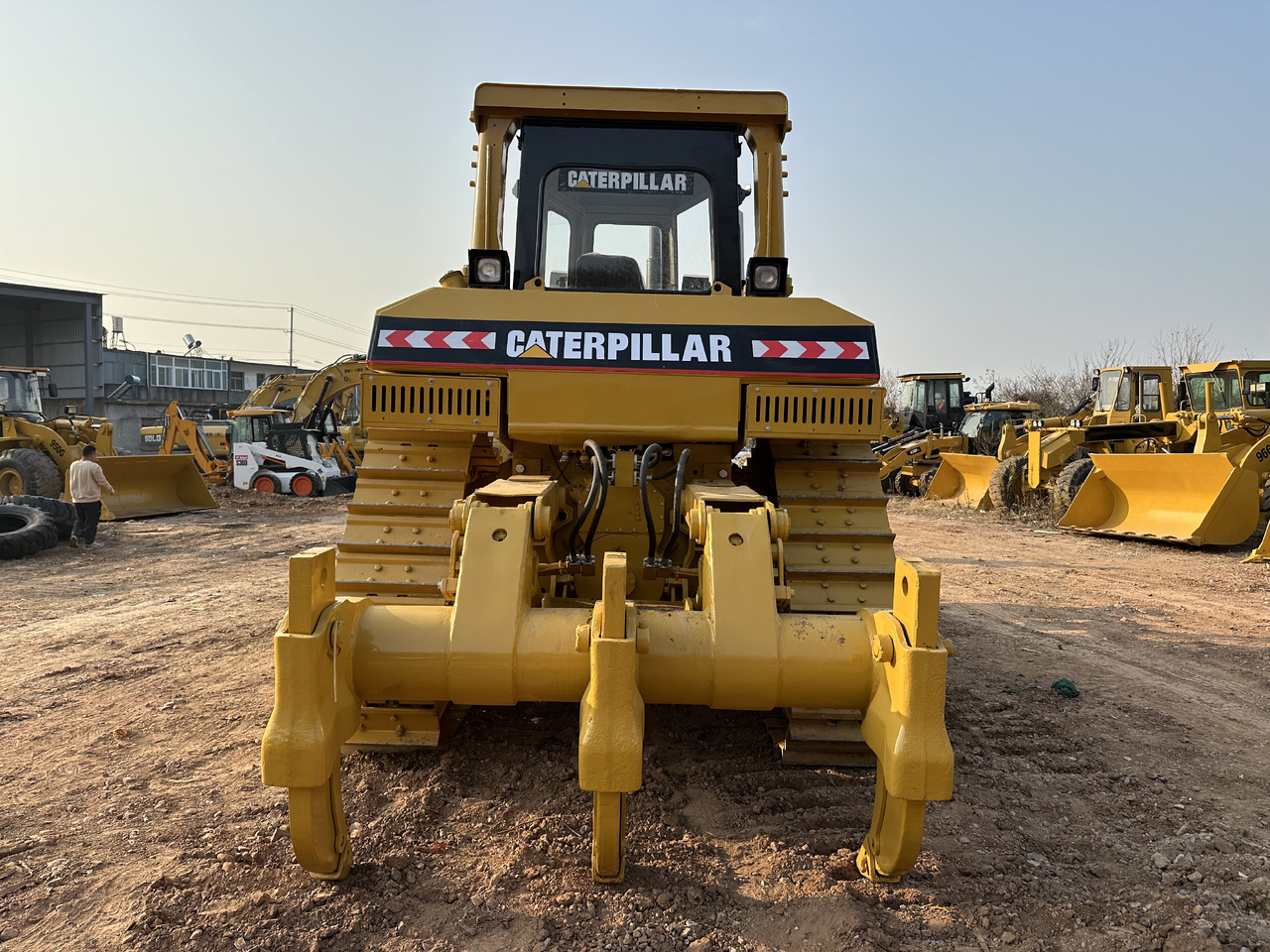 بلدوزر CATERPILLAR D8R: صورة 7