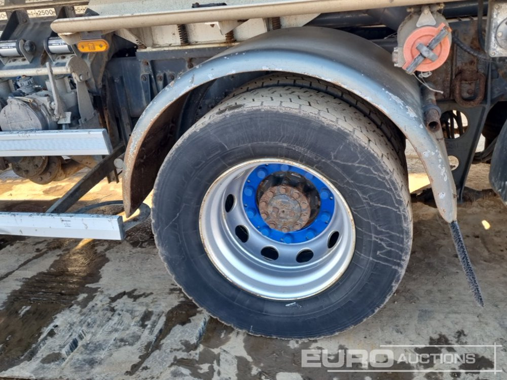 شاحنة صهريج 2015 DAF CF370: صورة 14